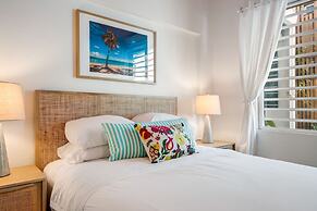 Oasis Condado Pool Parking Beach Steps Away