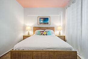 Oasis Condado Pool Parking Beach Steps Away