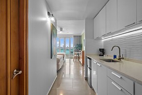 Oceanfront Old San Juan Charm Private Rooftop