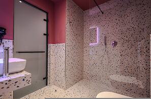 Grandstay Studio 112