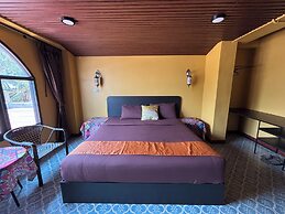 Phoenix Room