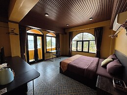 Phoenix Room