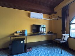 Phoenix Room