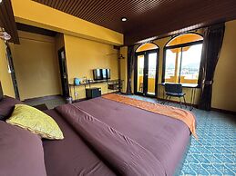 Phoenix Room