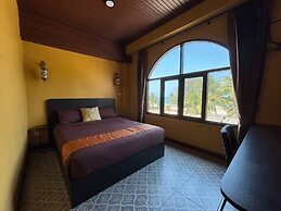 Phoenix Room