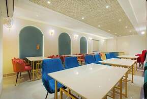 Hotel Nagina Heights