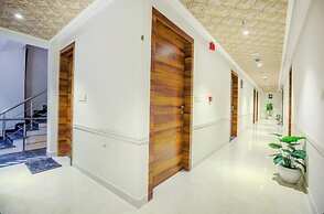 Hotel Nagina Heights