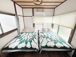 Yayoicho 1 House