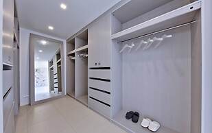 Luxury Sea View Pool Villa L at Unique Residences