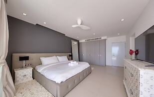 Luxury Sea View Pool Villa L at Unique Residences