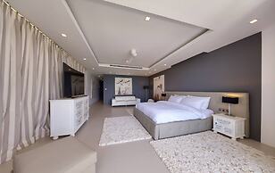 Luxury Sea View Pool Villa L at Unique Residences