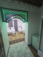 HOTEL PARVINA