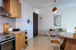 Opsis The CityScape Apartment