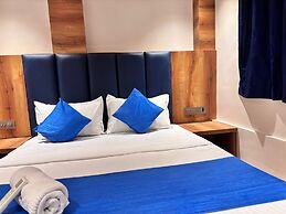 Hotel Lavish Park