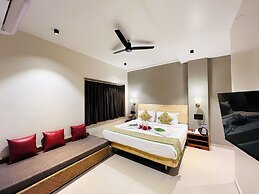 Yash Resort