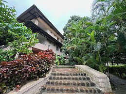 Yash Resort