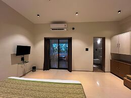 Yash Resort