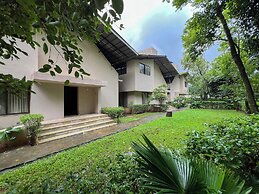 Yash Resort