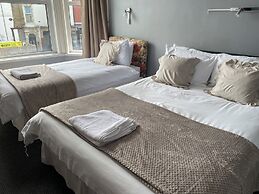 Somerville Hotel
