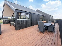 5 Star Holiday Home in Lokken