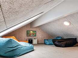 5 Star Holiday Home in Spottrup