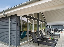 5 Star Holiday Home in Spottrup
