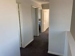 Canning Vale Family Accommodation