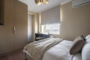Views of all the Palaces 2BR Stunner
