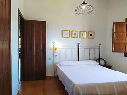 Santa Angela de la Cruz Apartment