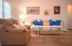 Santa Angela de la Cruz Apartment