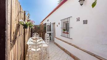 Santa Angela de la Cruz Apartment