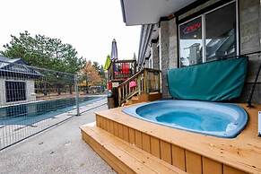Ski In Ski Out Cozy Studio