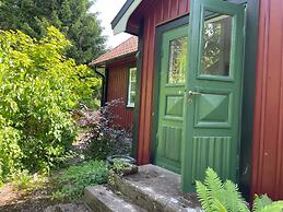 Semi-detached House 210m From Beach