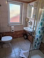 Omir Bed & Breakfast