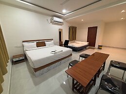 ATHIDHI HOTEL & SUITES