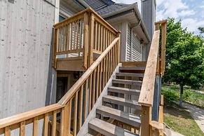 Rustic Loft at Blue