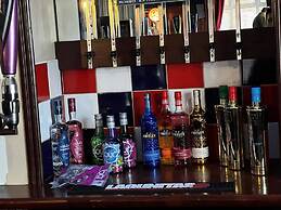 THE ROADHOUSE