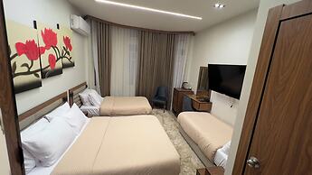 Italia house hotel