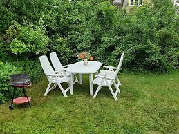 Cozy Apartment With Garden in Saffle