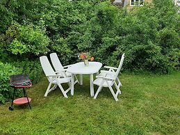 Cozy Apartment With Garden in Saffle