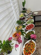 Malibu Garden Resort