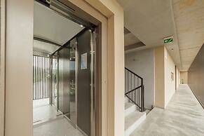 Beach SUN Apartment by Vacationy