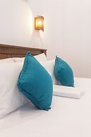 Mich's Surf Villa & Hostel