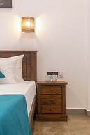 Mich's Surf Villa & Hostel
