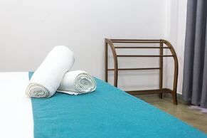 Mich's Surf Villa & Hostel