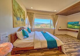 Vihani's Western Clouds by VOYE HOMES
