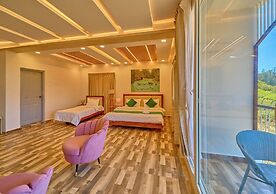 Vihani's Western Clouds by VOYE HOMES