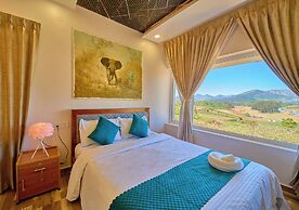 Vihani's Western Clouds by VOYE HOMES
