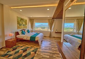 Vihani's Western Clouds by VOYE HOMES
