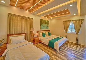 Vihani's Western Clouds by VOYE HOMES